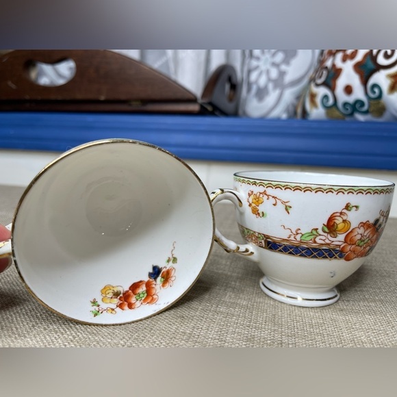 Royal Sutherland Multicolor Floral Bone China Tea Cup Made In England - Picture 3 of 8